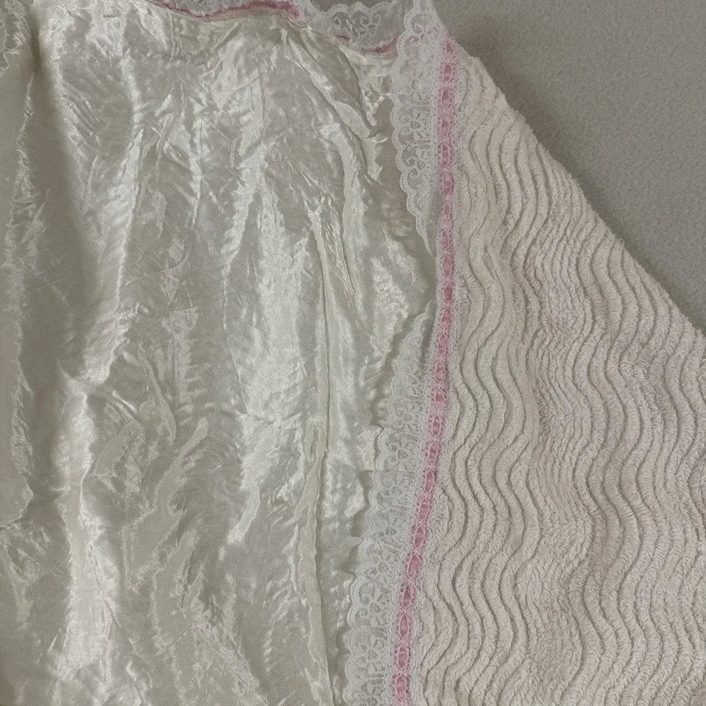 Vtg Chenille Toddler Bedspread Blanket Throw Ivory Pink Lace Satin 44x78 Shabby